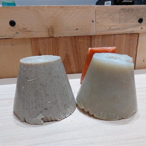 Savon au lait de brebis cône 500g 